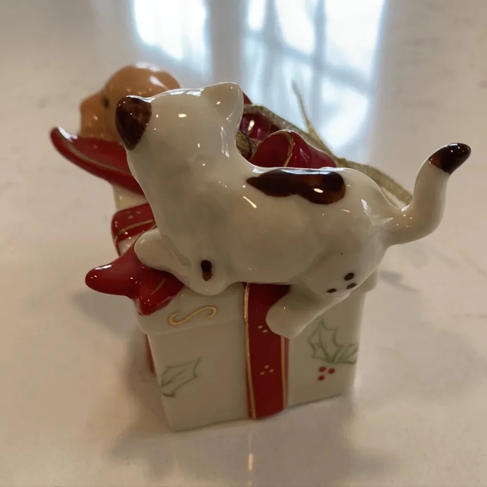Ornament - Picture 3 of 7